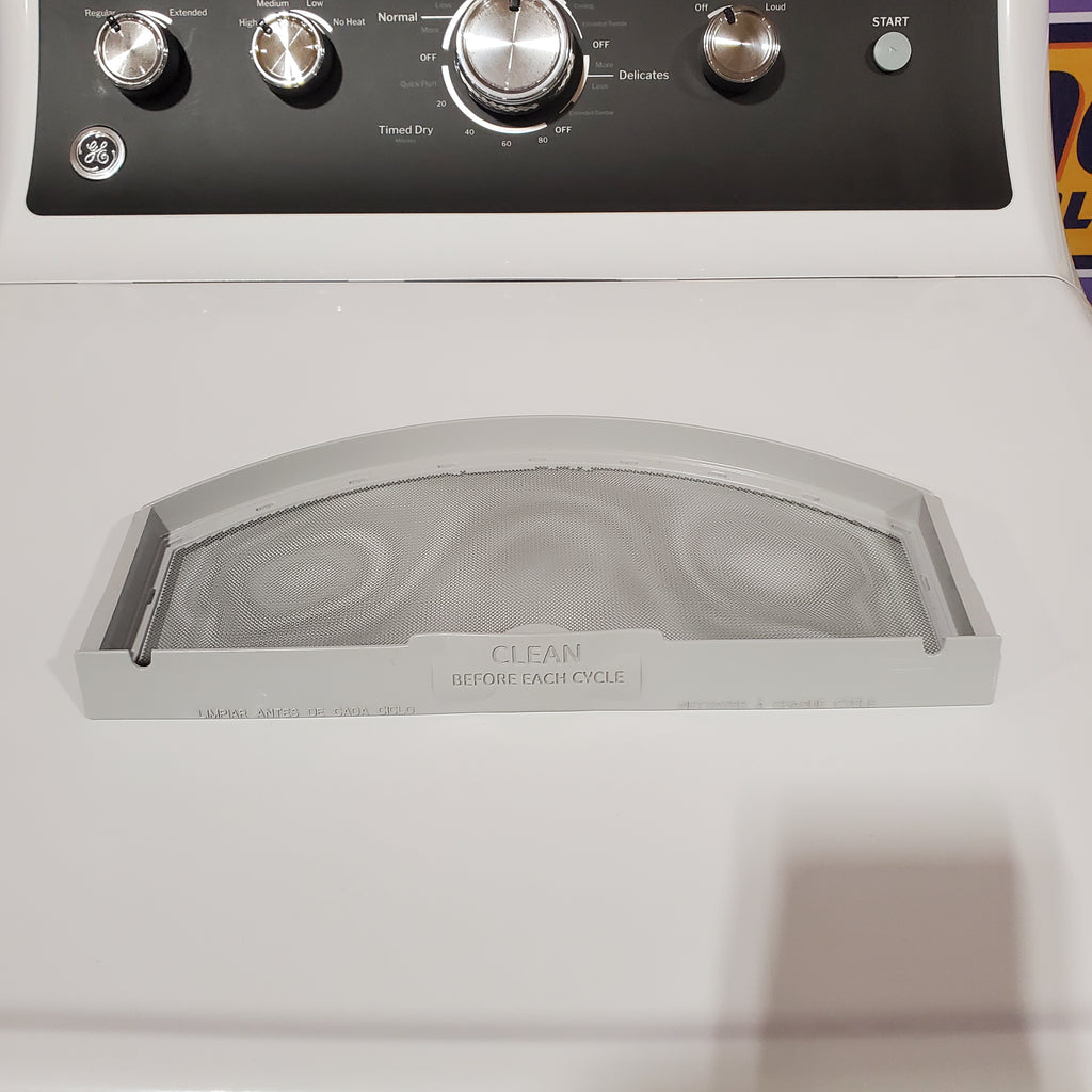 GE 4.5 cu. ft. Capacity Washer with Water Level Control GTW585BSVWS - New in Box and GE 7.2 cu. ft. Capacity Electric Dryer with Up To 120 ft. Venting and Extended Tumble  16043 - GTD48EASWWB - Scratch & Dent (Minor)