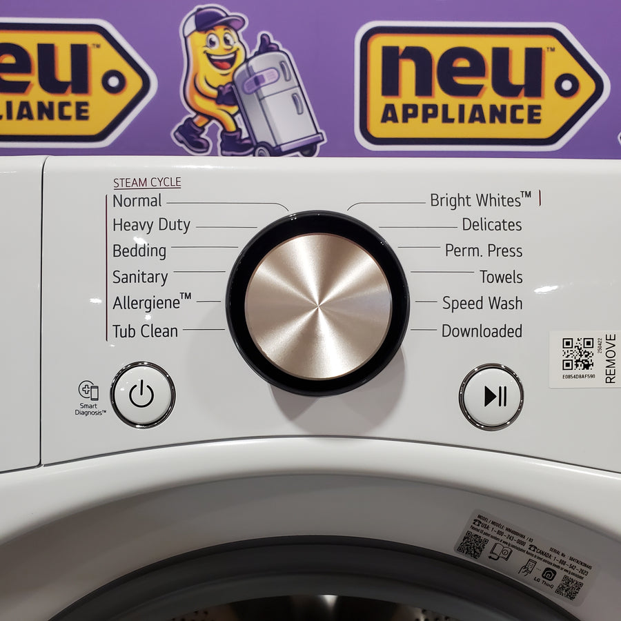 LG 4.5 cu. ft. Front Load Washer with Steam and Built-In Intelligence in White 251318SD1348 - WM4000HWA - Scratch & Dent (Moderate)