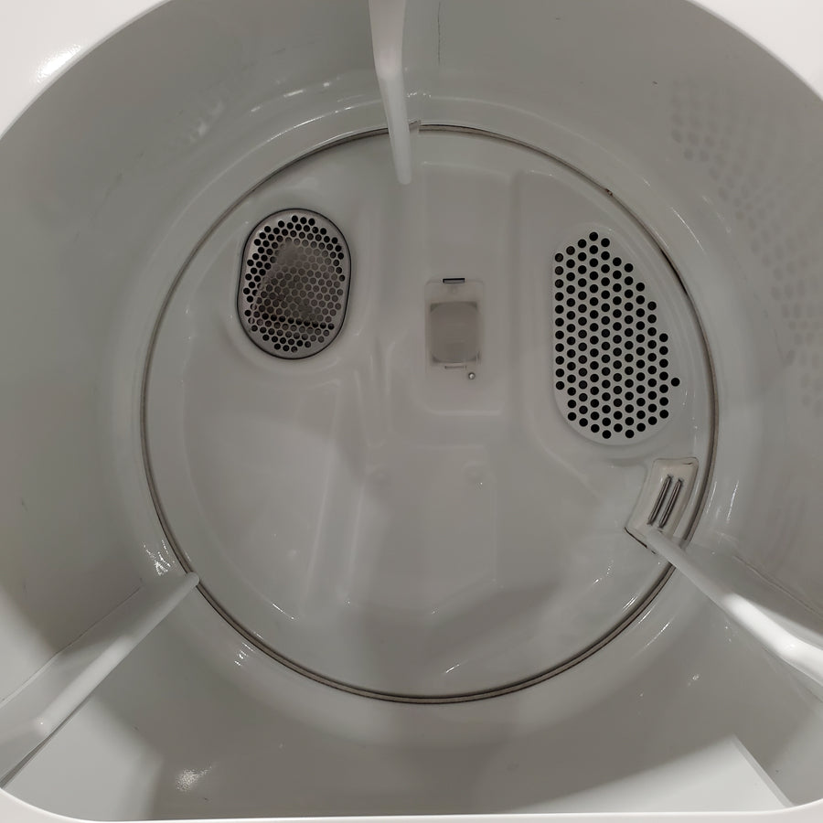 Maytag Top Load 4.8 cu ft Washer with Deep Fill and Slow-Close Glass Lid MVW6200KW - Scratch & Dent (Major) and Maytag 7.0 cu ft Electric Dryer with Moisture Sensing and Quick Dry Cycle 16242 - MED6200KW - Scratch & Dent (Minor)