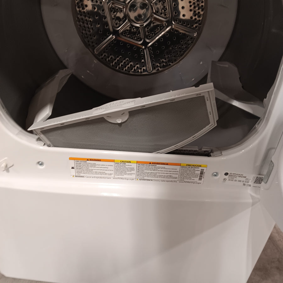 GE White Top Load 4.0 Cu. Ft. Capacity Washer with Stainless Steel Wash Basket GTW325ASWWW - New in Box and GE White Electric 7.2 Cu. Ft. Dryer with Aluminized Alloy Drum 16235 - GTD42EASJWW - Certified Refurbished