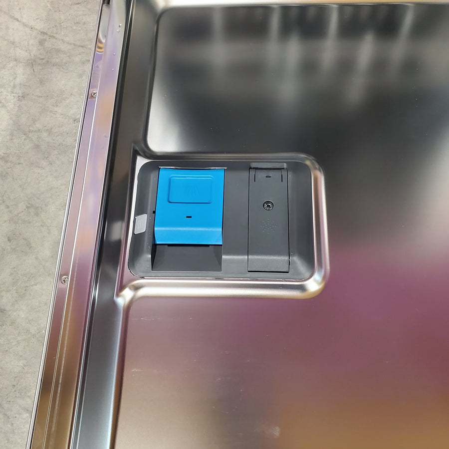 Frigidaire Gallery Dishwasher in Stainless Steel 20132SD381 - GDSP471TAF - Scratch & Dent (Moderate)