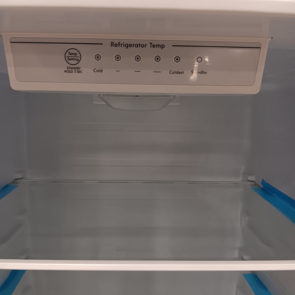Pictures of Kenmore 72312 18.1 cu. ft. Top Freezer Refrigerator with Icemaker in White 25CR145 - 89972312320 - Scratch & Dent (Minor) - Neu Appliance Outlet - Discount Appliance Outlet in Austin, Tx