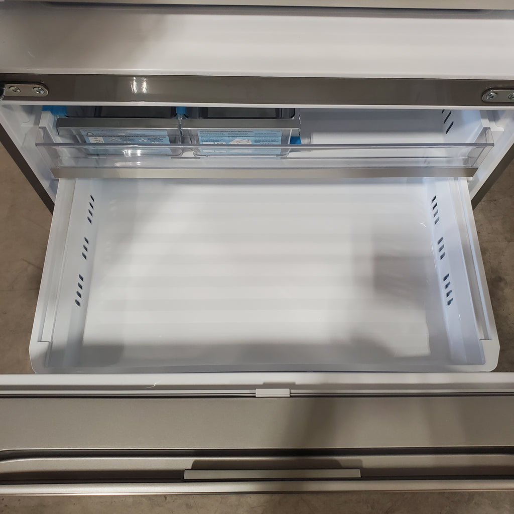 Pictures of LG 26 cu. ft. Counter-Depth French Door Refrigerator in Stainless Steel with Mirror InstaView™ LRYKC2606S - Open Box - Neu Appliance Outlet - Discount Appliance Outlet in Austin, Tx