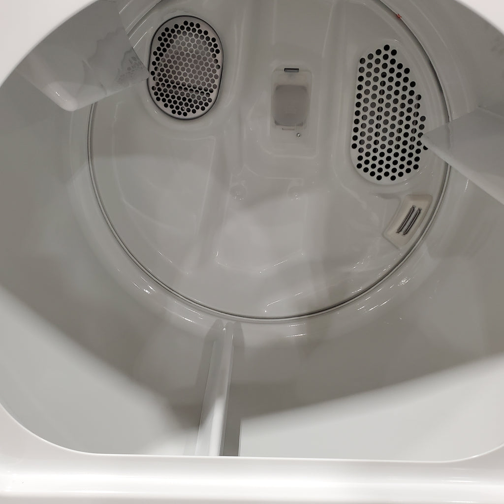 Pictures of Maytag Top Load 4.8 cu ft Washer with Deep Fill and Slow-Close Glass Lid MVW6200KW - Scratch & Dent (Minor) and Maytag 7.0 cu ft Electric Dryer with Moisture Sensing and Quick Dry Cycle 16157 - MED6200KW - Scratch & Dent (Minor) - Neu Appliance Outlet - Discount Appliance Outlet in Austin, Tx