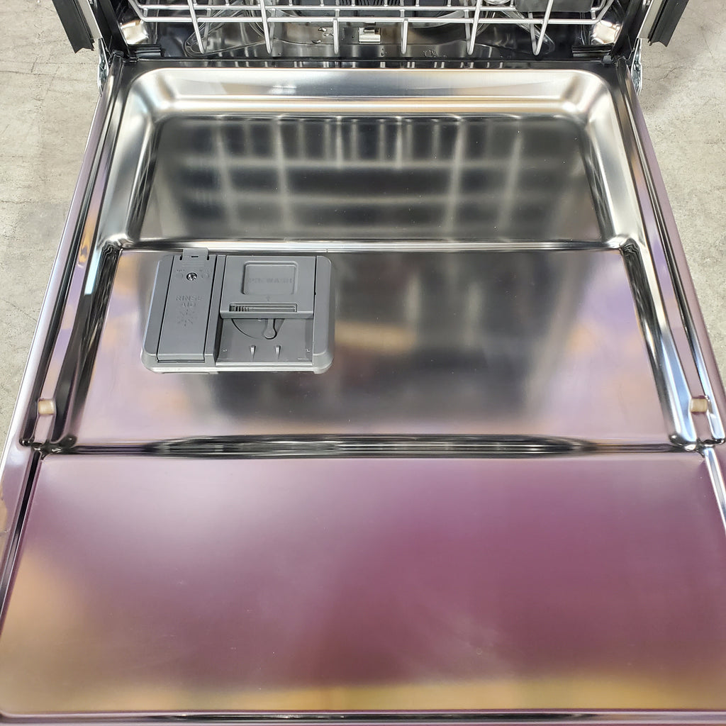 Pictures of KitchenAid 24-in Front Control Built-in Dishwasher with Third Rack, ProWash, ProDry Max , 44-Decibel 30131SD49 - KDFS424S - Scratch & Dent (Minor) - Neu Appliance Outlet - Discount Appliance Outlet in Austin, Tx