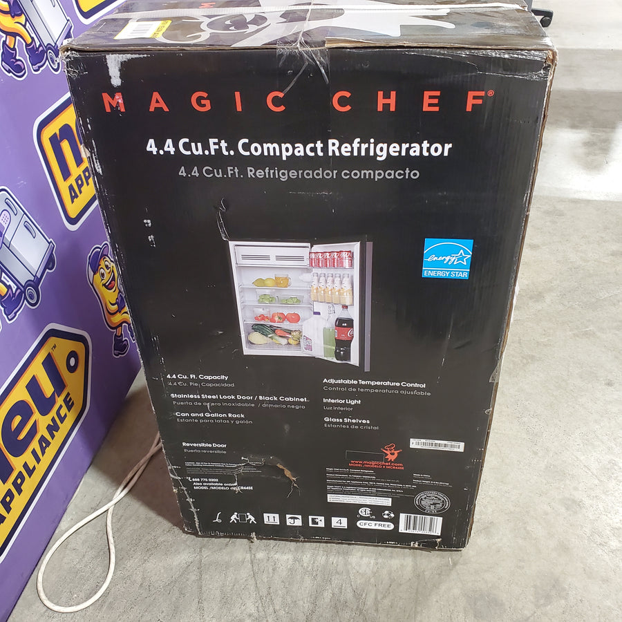 Magic Chef 4.4 cu. ft. Compact Mini Refrigerator in Stainless Look MCR44SE - New in Box