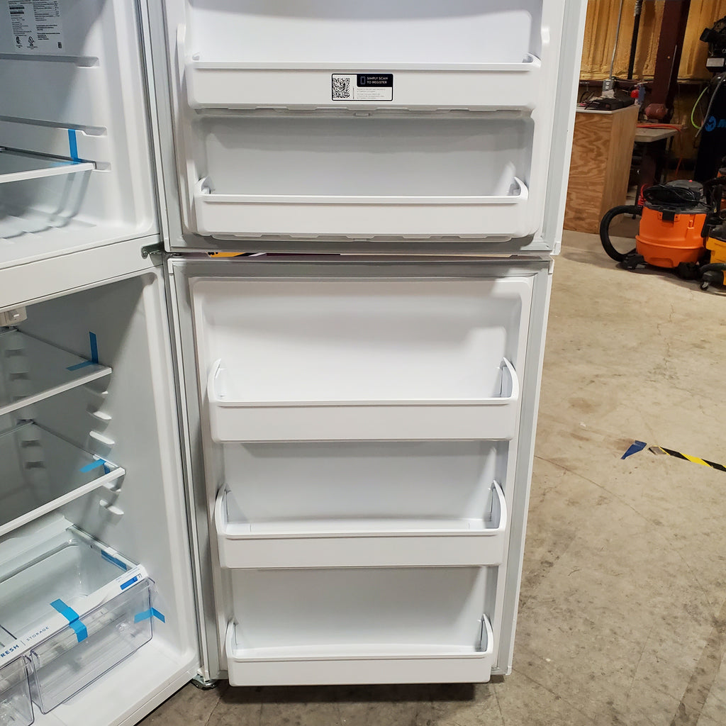Frigidaire 18.3-cu ft Garage Ready Top-Freezer Refrigerator in White 3SD660  - FRTD1830AW - Scratch & Dent (Minor)