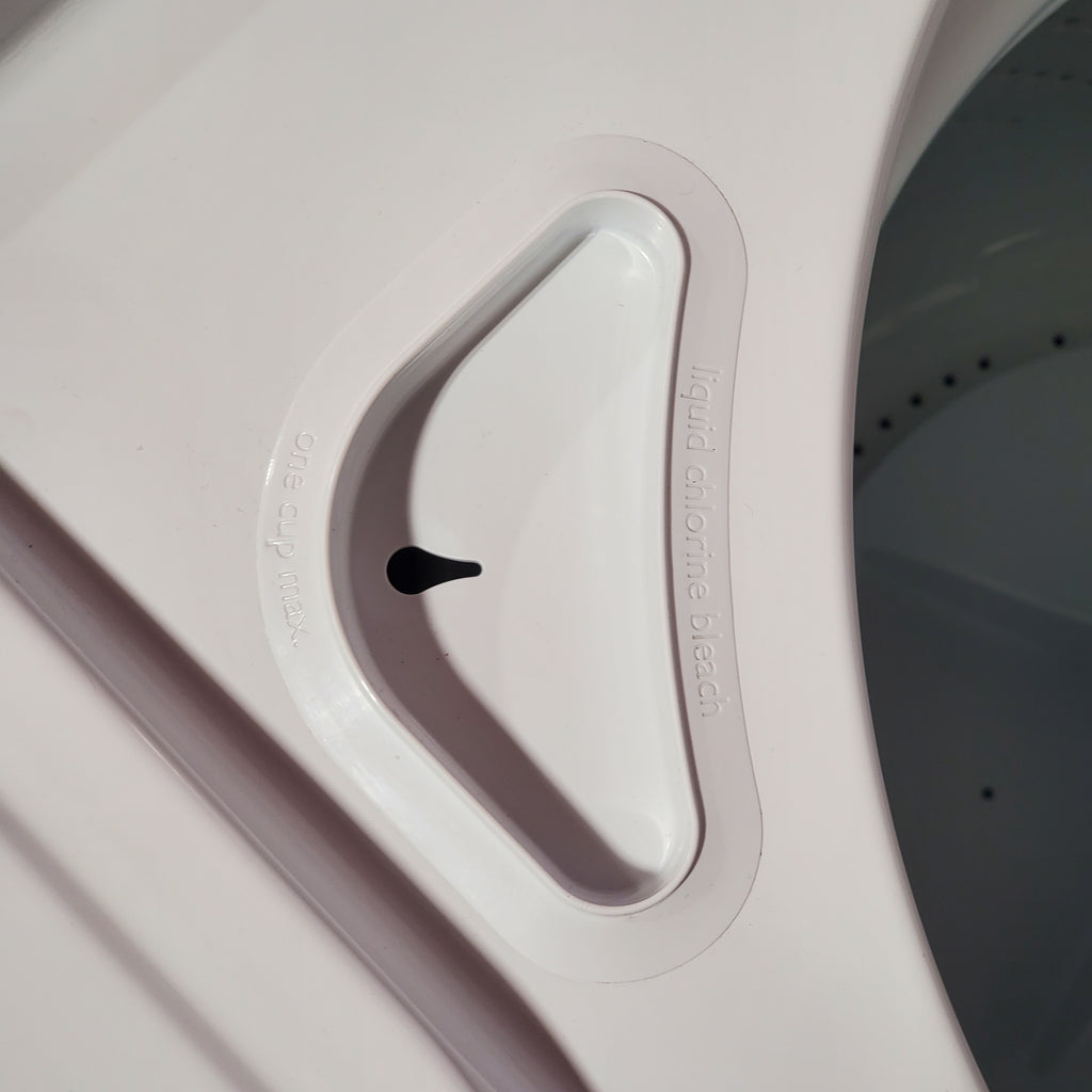 Pictures of Whirlpool 3.5 cu. ft. High Efficiency Top Load Washing Machine with Deep Water Wash 3SD788 - WTW4816FW - Open Box - Neu Appliance Outlet - Discount Appliance Outlet in Austin, Tx