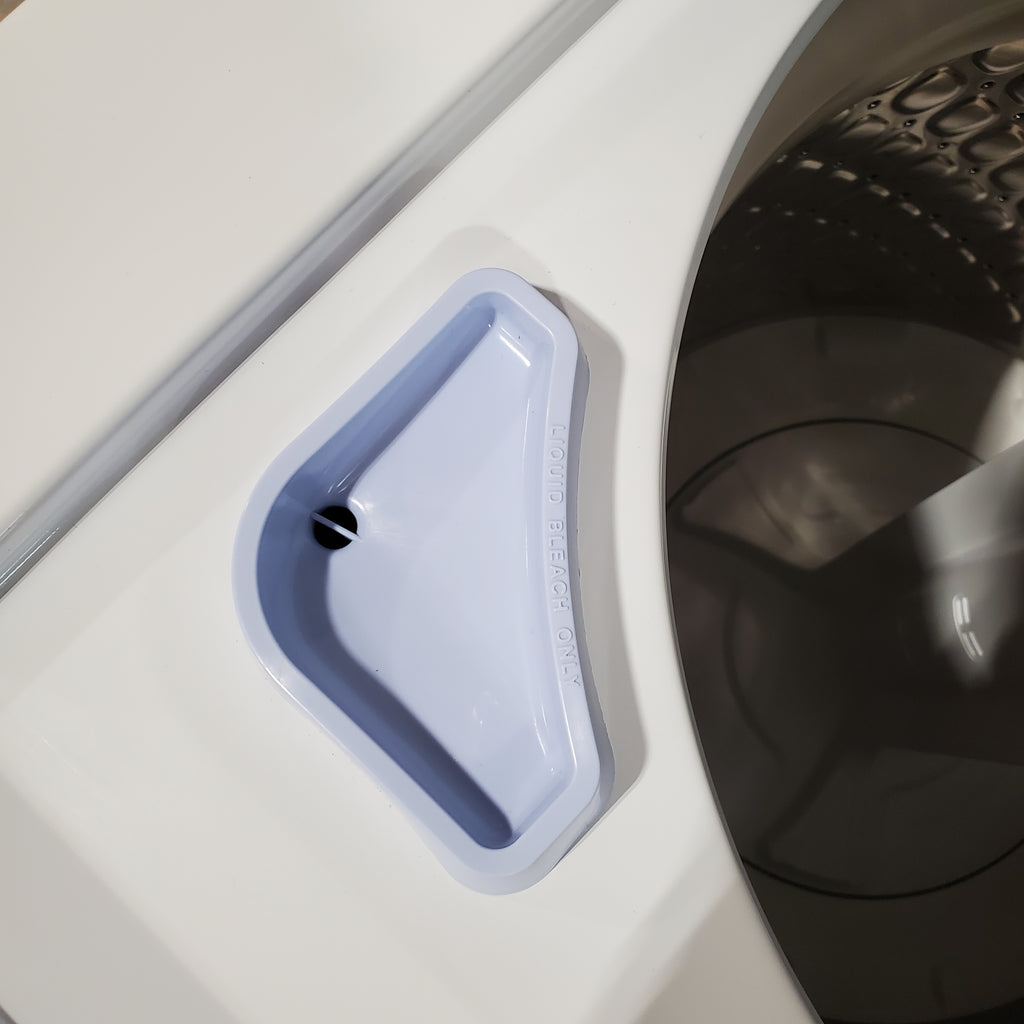 Pictures of Frigidaire Electric Washer/Dryer Laundry Center - 3.9 Cu. Ft Washer and 5.5 Cu. Ft. Dryer FLCE7522AW - Open Box - Neu Appliance Outlet - Discount Appliance Outlet in Austin, Tx
