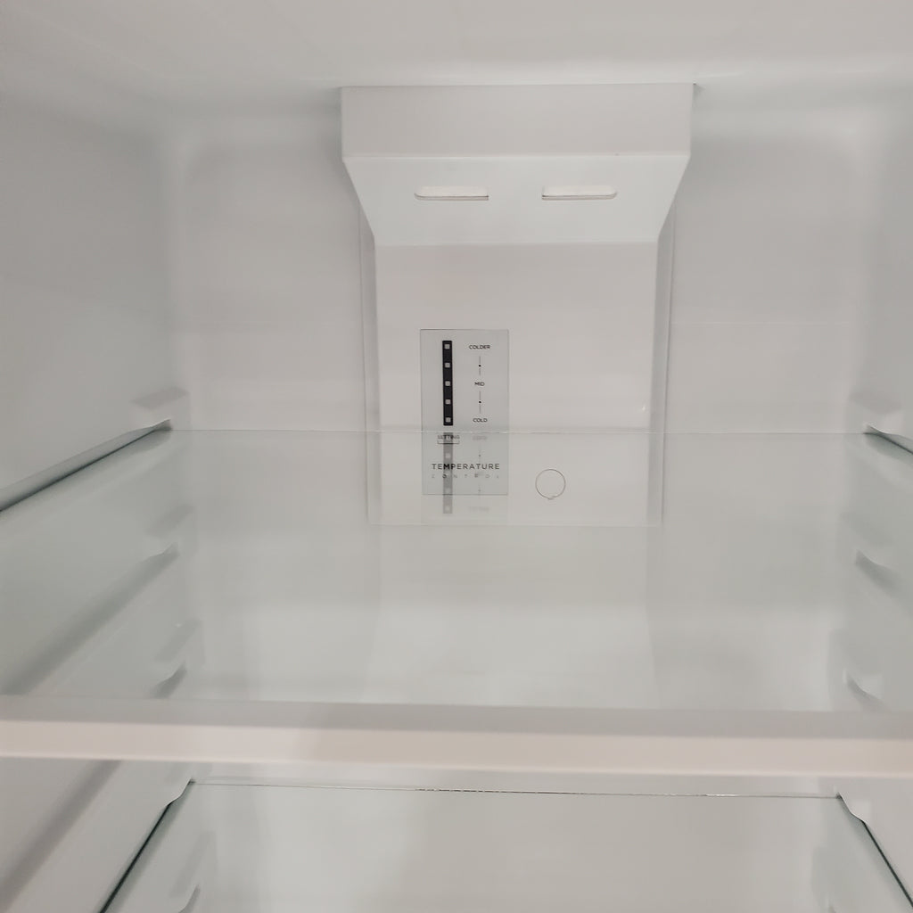 Vissani 10.1 cu. ft. Top Freezer Refrigerator in Stainless Steel SA665 - MDTF10SS - Scratch & Dent (Minor)