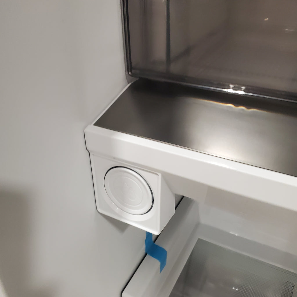 Pictures of Frigidaire Professional 19 Cu. Ft. Single-Door Refrigerator in Stainless Steel 3SD989 - FPRU19F8WF - Scratch & Dent (Moderate) - Neu Appliance Outlet - Discount Appliance Outlet in Austin, Tx