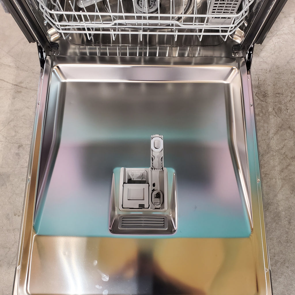 LG Front Control Dishwasher with LoDecibel Operation and Dynamic Dry™ LDFC2423V - Scratch & Dent (Minor)
