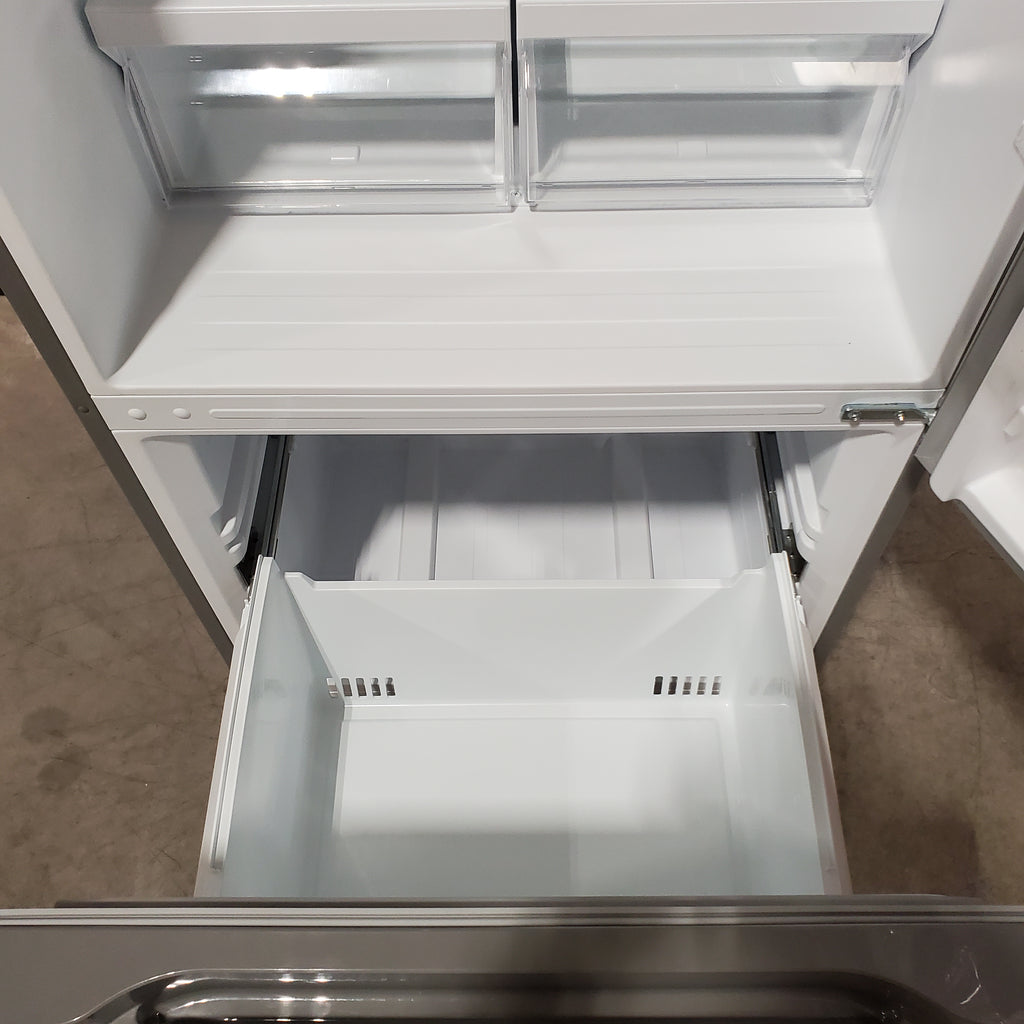 Vissani 18.7 cu. ft. Bottom Freezer Refrigerator in Stainless Steel 25137SD707 - MDBF18SS - Scratch & Dent (Moderate)