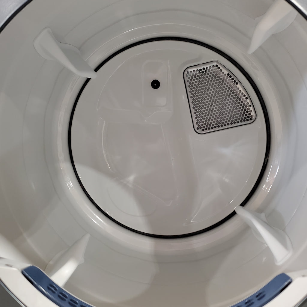 Maytag 7.4 cu. ft. Smart Pet Pro Front Load Electric Dryer 22231SD294 - MED7020RF - Scratch & Dent (Minor)