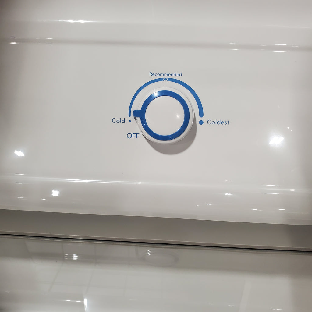 Frigidaire 20 Cu. Ft. Garage Ready Upright Freezer in Carbon 20SD052 - FRUF2020AN - Scratch & Dent (Moderate)