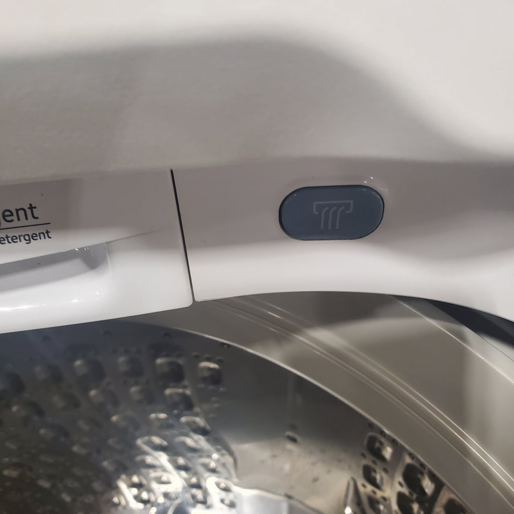 Pictures of Samsung White Top Load 5.4 Cu. Ft. Washer with Active Water Jet WA54R7200AW - Certified Refurbished and Samsung White Electric 7.4 Cu. Ft. Dryer with Sensor Dry DVE50R5200W - Scratch and Dent (Minor) - Neu Appliance Outlet - Discount Appliance Outlet in Austin, Tx