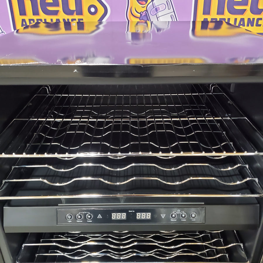 Magic Chef 44 Bottle Dual Zone Wine Cooler in Stainless Steel HMWC44DZ - Scratch & Dent (Minor)