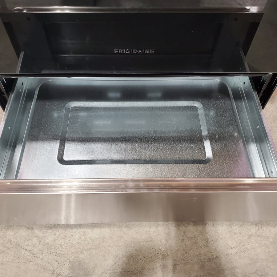 Frigidaire Stainless Steel Gas Range with Air Fry and Five Burner Cooktop 20531SD504 - FCRG3083AS - Scratch & Dent (Minor)