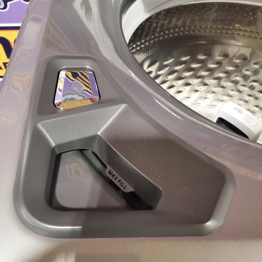 Pictures of Whirlpool Chrome Shadow 5.2 - 5.3 cu. ft. ENERGY STAR Top Load Washer with 2 in 1 Removable Agitator and Load & Go™ Dispenser 6SD116 - WTW8127LC - Scratch & Dent (Minor) - Neu Appliance Outlet - Discount Appliance Outlet in Austin, Tx