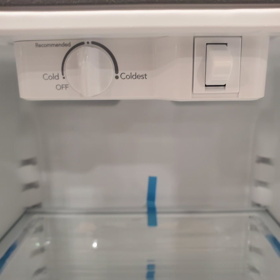 Frigidaire 30" Wide 20.0 Cu. Ft. Top Freezer Refrigerator in Stainless Steel 22SD019 - LFTR2045VF - Open Box