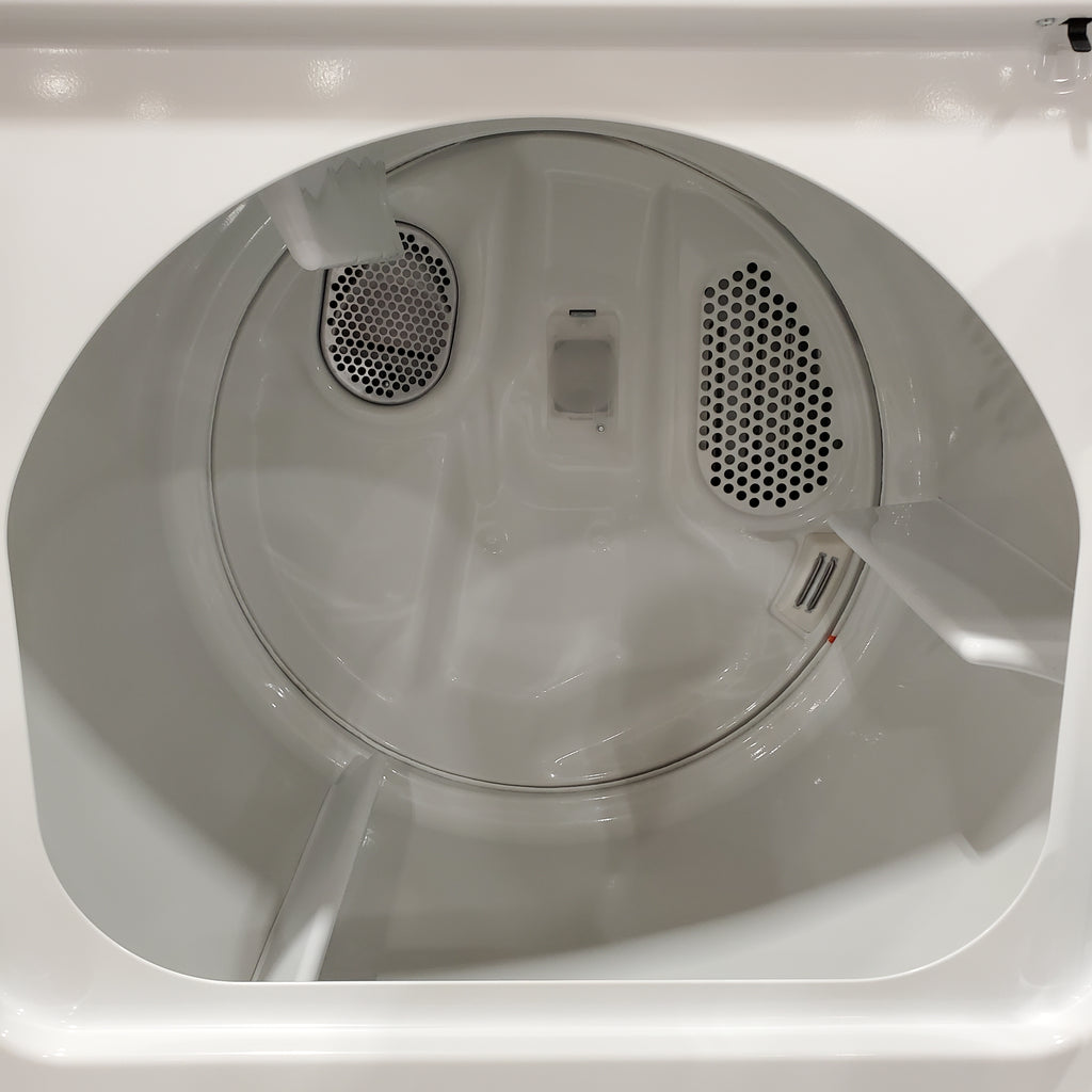 Pictures of Maytag Top Load 4.8 cu ft Washer with Deep Fill and Slow-Close Glass Lid MVW6200KW - Scratch & Dent (Minor) and Maytag 7.0 cu ft Electric Dryer with Moisture Sensing and Quick Dry Cycle 30132SD82 - MED6200KW - Scratch & Dent (Minor) - Neu Appliance Outlet - Discount Appliance Outlet in Austin, Tx