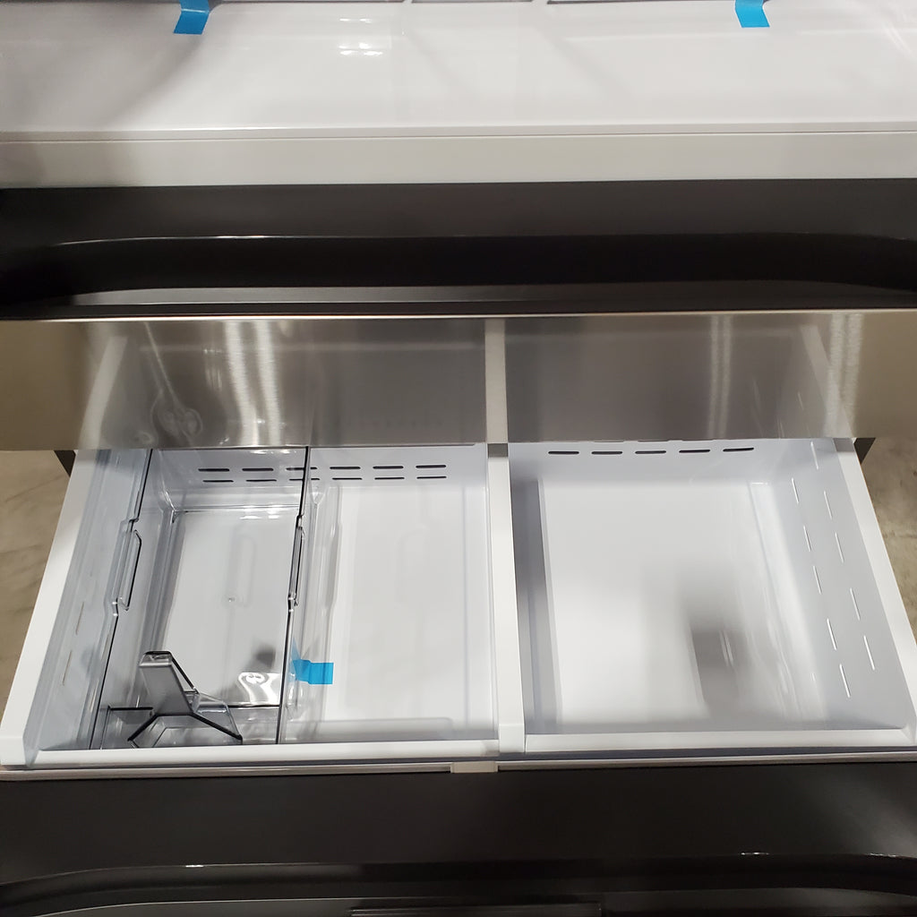 Pictures of Samsung Bespoke 23 cu. ft. Counter Depth 4-Door French Door Stainless Steel Refrigerator with Inner Beverage Center™ & FlexZone™ Drawer - 4SD431 - RF70F23DERAA - Neu Appliance Outlet - Discount Appliance Outlet in Austin, Tx