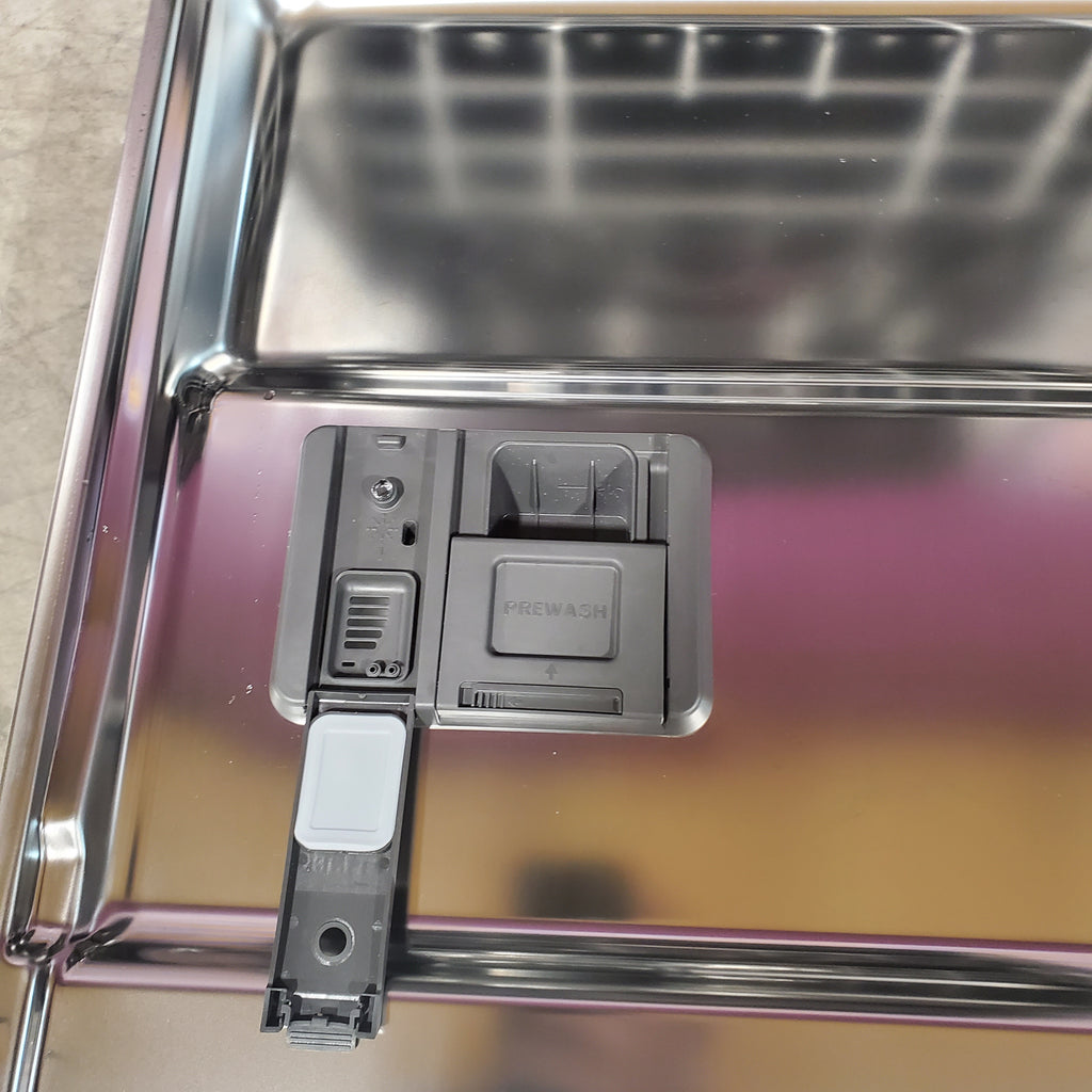 KitchenAid 360° Max Jets™ Third Rack Dishwasher with ProDry™ System 44 dBA 25SD093 - KDTS424SPS - Open Box