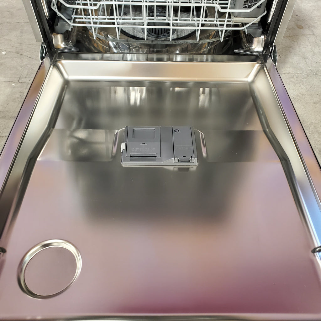 Pictures of GE® ENERGY STAR® Fingerprint Resistant Front Control with Stainless Steel Interior Dishwasher with Sanitize Cycle 25134SD477 - GDF670SYVFS - Open Box - Neu Appliance Outlet - Discount Appliance Outlet in Austin, Tx