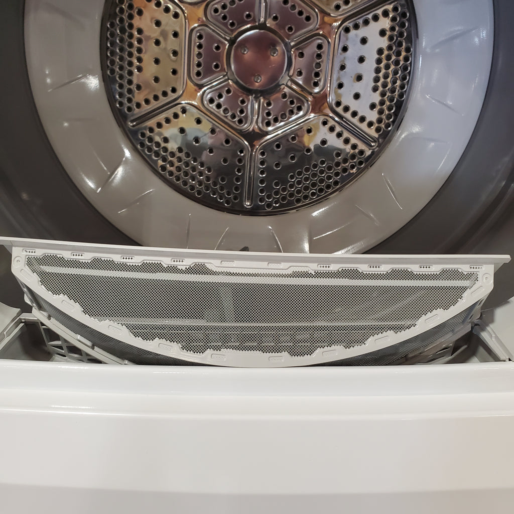 GE Unitized Spacemaker® 3.8 cu. ft. Capacity Washer with Stainless Steel Basket and 5.9 cu. ft. Capacity Electric Dryer 1CR000150 - GUD27ESSMWW - Scratch & Dent (Minor)