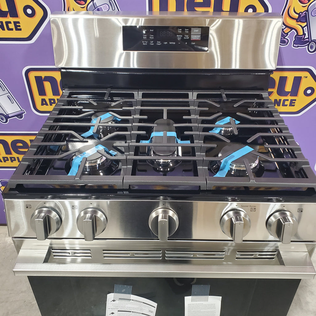 Pictures of LG 6.3 cu. ft. Smart Wi-Fi Enabled Probake Convection® Gas Range with Air Fry & EasyClean® 21SD031 - LRGN6323Y - Open Box - Neu Appliance Outlet - Discount Appliance Outlet in Austin, Tx