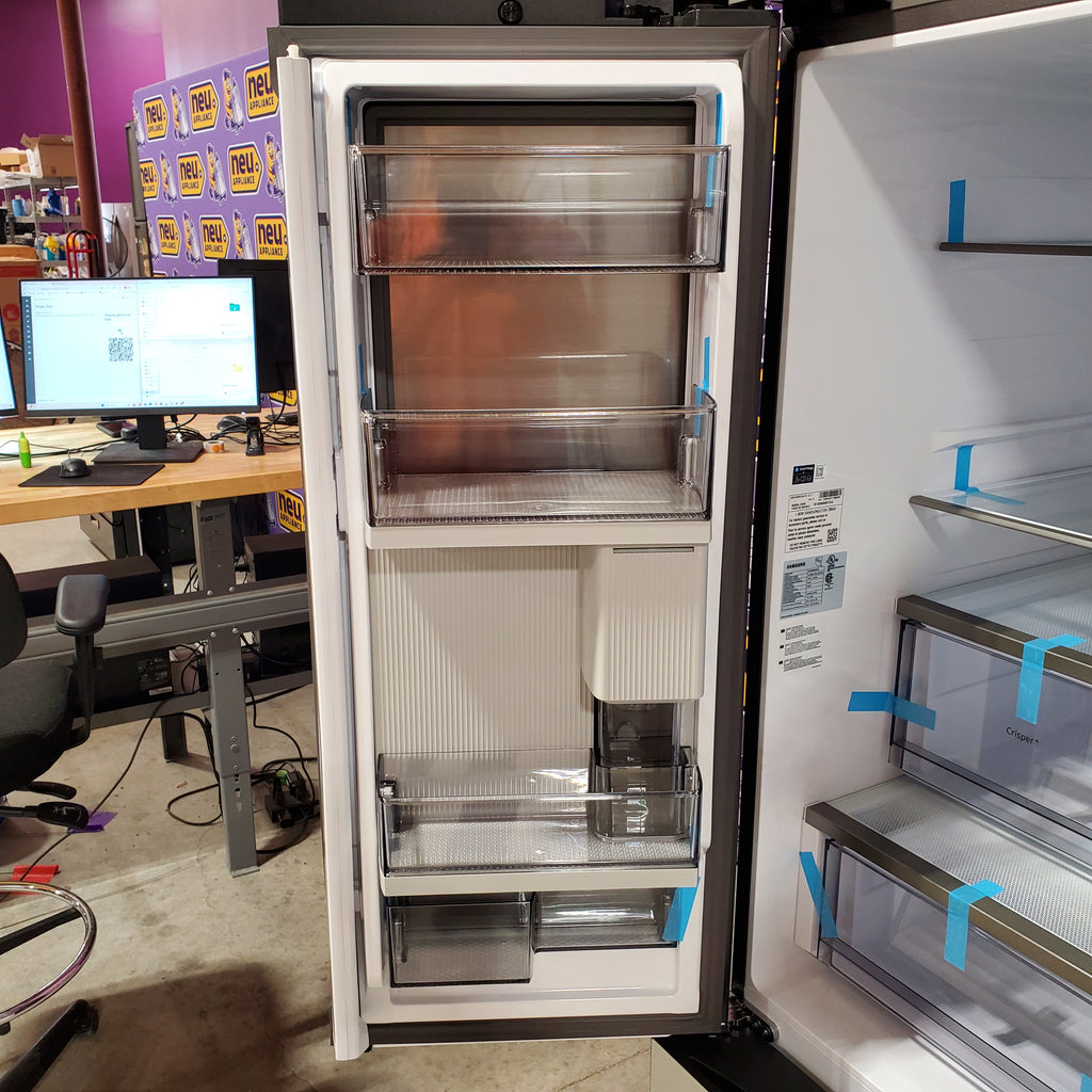 Pictures of Samsung Bespoke White Glass 3 Door French Door 30 Cu. Ft. Refrigerator with Beverage Center 3SD744 - RF30BB660012 - Scratch & Dent (Minor) - Neu Appliance Outlet - Discount Appliance Outlet in Austin, Tx
