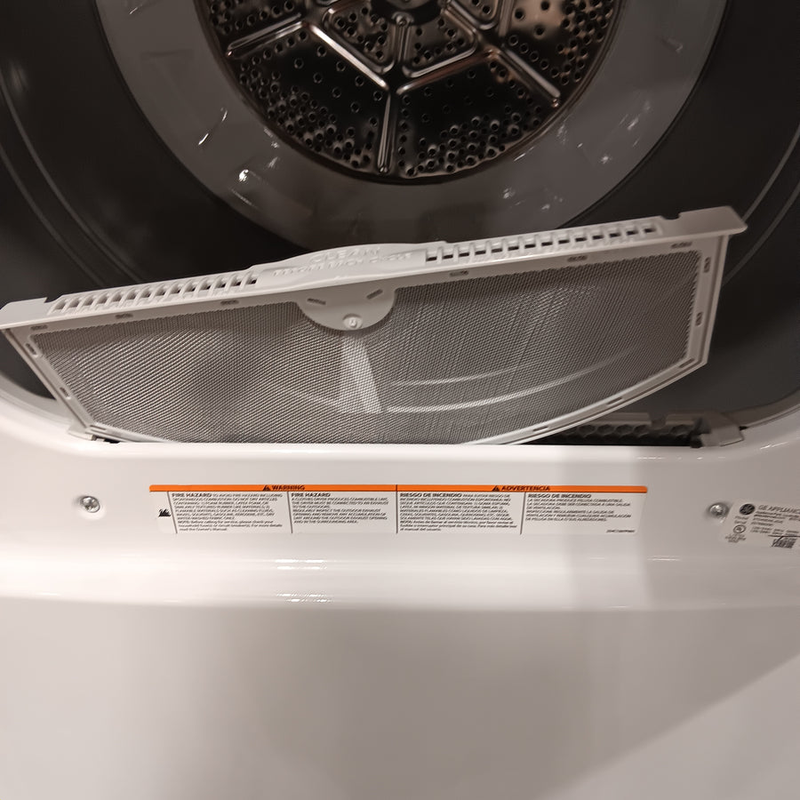 GE White Top Load 4.0 Cu. Ft. Capacity Washer with Stainless Steel Wash Basket GTW325ASWWW - New in Box and GE White Electric Aluminized Alloy Drum 7.2 Cu. Ft. Dryer with Sensor Dry and Extended Tumble 16240 - GTD45EASJWS - Certified Refurbished