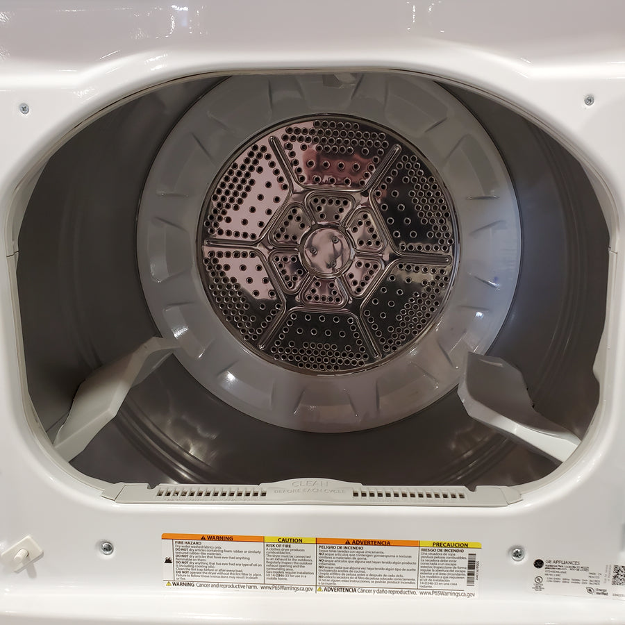 GE White Top Load 4.0 Cu. Ft. Capacity Washer with Stainless Steel Wash Basket GTW325ASWWW - New in Box and GE White Electric Aluminized Alloy Drum 7.2 Cu. Ft. Dryer with Sensor Dry and Extended Tumble 16210 - GTD45EASJWS - Certified Refurbished