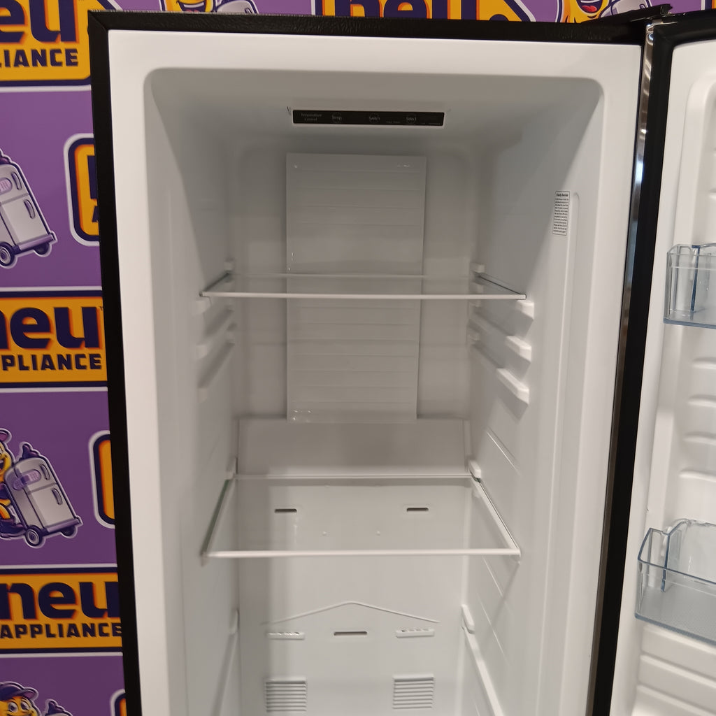 Vissani 24 in. 11 cu. ft. Convertible Auto Defrost Garage Ready Upright Freezer/Refrigerator in Stainless Steel, Energy Star S158 - VSF11US2A16 - Scratch & Dent (Major)