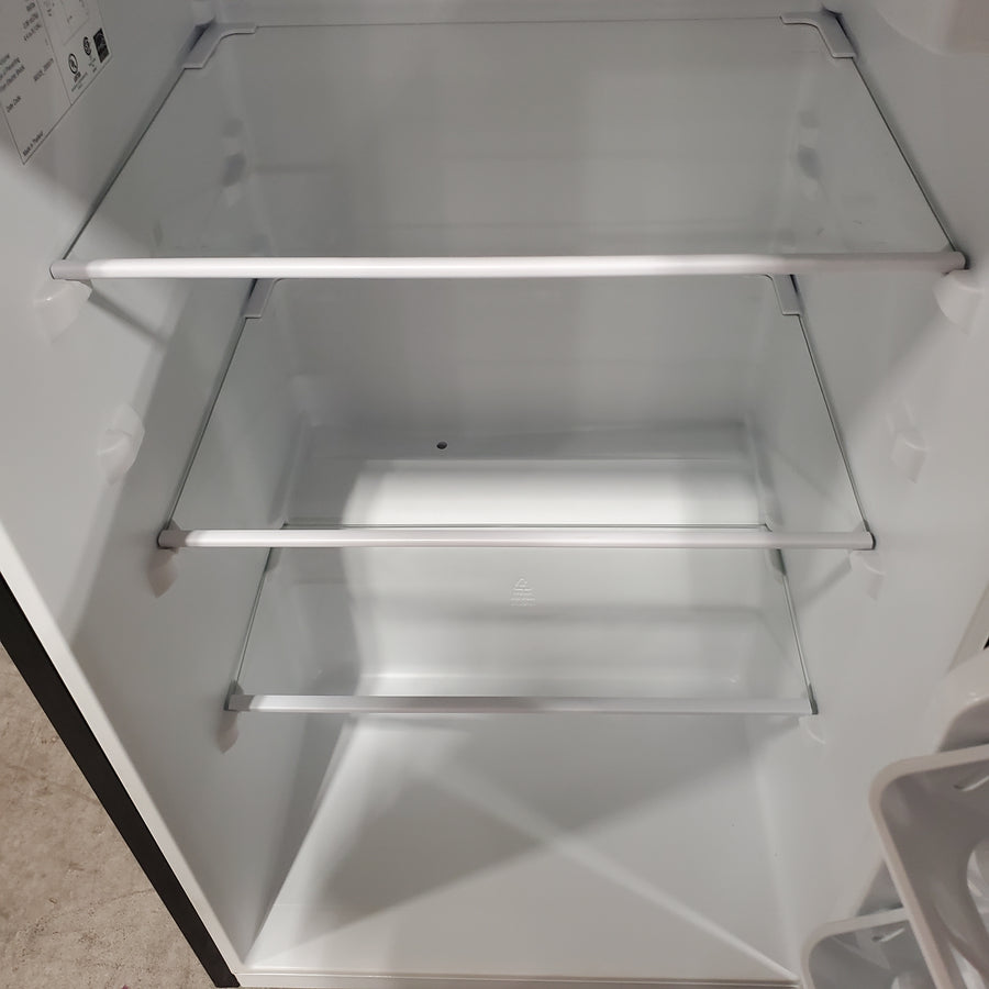 Vissani 4.4 cu. ft. Mini Refrigerator in Stainless Look with 7-Door Racks, Glass Shelves, and Energy Efficiency 25137SD722 - MDAR44SS5 - Scratch & Dent (Minor)