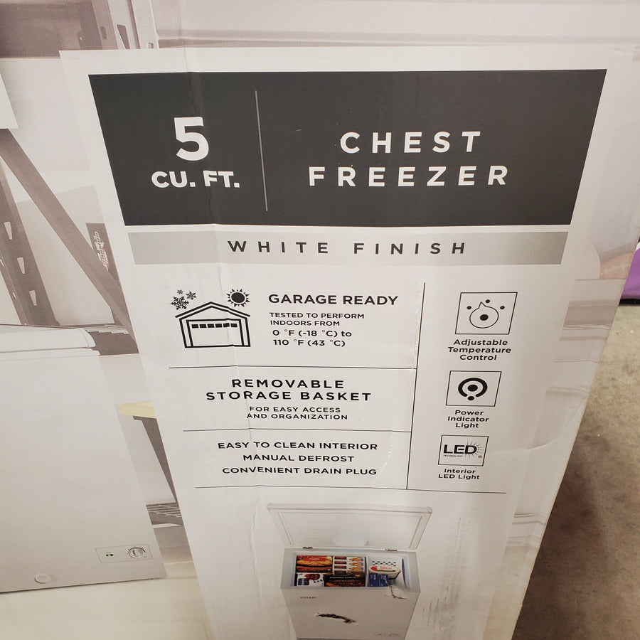 Vissani 4.9 cu. ft. Manual Defrost Chest Freezer with LED Light Type in White Garage Ready DCM5QWWW - Open Box
