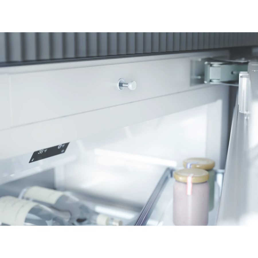 Miele 30 Inch Built-In Smart Refrigerator Column with 16.8 cu ft Capacity, WifiConnect, DynaCool, Push2open, MasterFresh, BrilliantLight, and MasterSensor Controls K2802VI - New in Box