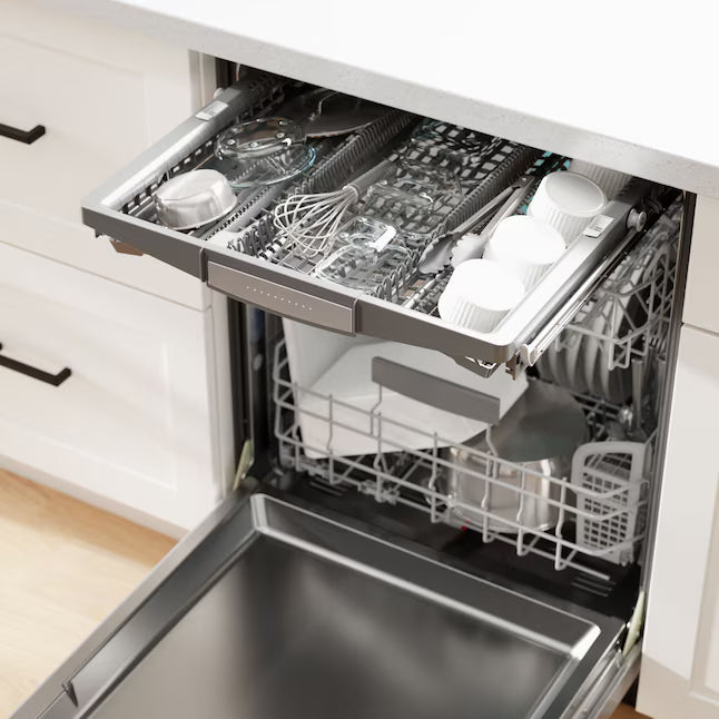 Bosch 800 Series 24-in Top Control Built-in Dishwasher With Third Rack, PowerControl and CrystalDry, 42-Decibel in Stainless Steel SHX78CM5N - Scratch & Dent (Minor)