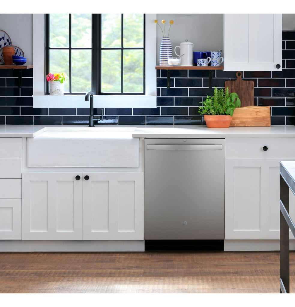 Pictures of GE Top Control Built-In Plastic Tub Dishwasher with Sanitize Cycle and 52 dBA in Stainless Steel 25137SD719 - GDT550PYRFS - Scratch & Dent (Major) - Neu Appliance Outlet - Discount Appliance Outlet in Austin, Tx