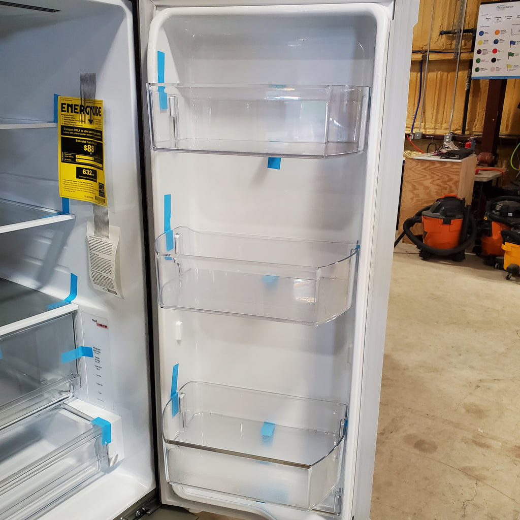 LG 27 cu. ft. Smart Counter-Depth MAX™ French Door Refrigerator 3SD918 - LRFLC2716S - Scratch & Dent (Minor)