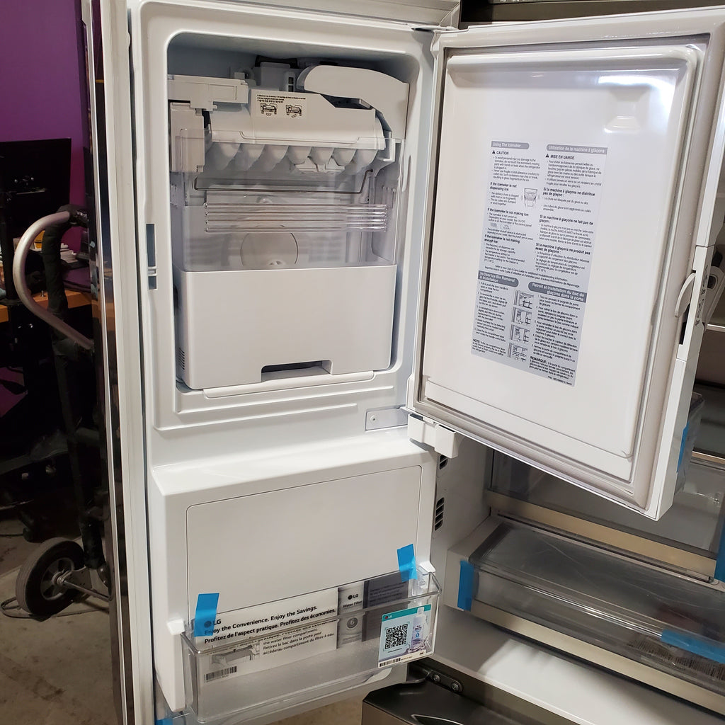 LG 26 cu. ft. Counter-Depth French Door Refrigerator in Stainless Steel with Mirror InstaView™ 3SD917 - LRYKC2606S - Scratch & Dent (Minor)