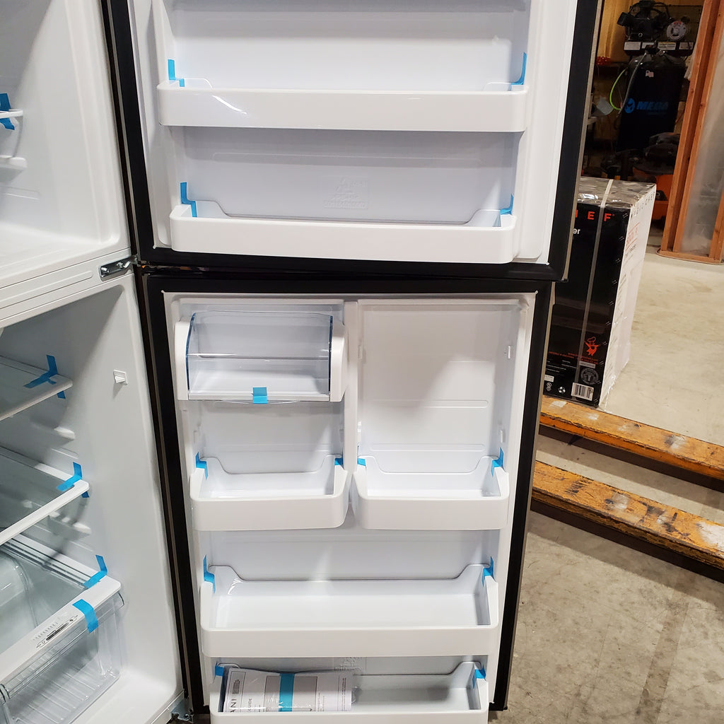 Pictures of Vissani 18 cu. ft. Top Freezer Refrigerator in Stainless Steel, Garage Ready 25SD117 - MDTF18SSR - Scratch & Dent (Moderate) - Neu Appliance Outlet - Discount Appliance Outlet in Austin, Tx