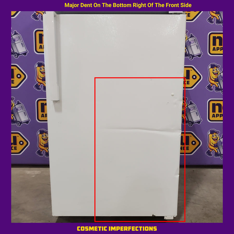 GE® 16.6 Cu. Ft. Top-Freezer Refrigerator in White 25139SD772 - GTS17DTNRWW - Scratch & Dent (Major)