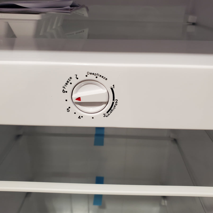 Frigidaire Convertible 7-cu ft Garage Ready Upright Freezer in Stainless Steel SA674 - EFRF7010 - Scratch & Dent (Moderate)