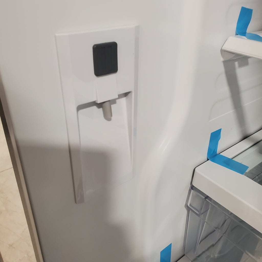 GE 33" Wide Stainless Steel ENERGY STAR 24.7 Cu. Ft. French-Door Refrigerator with Ice Maker and Water Dispenser 3SD883 - GNE25JYKFS - Open Box