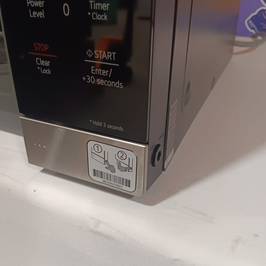 LG 1.5 cu. ft. NeoChef™ Countertop Microwave with Smart Inverter and Sensor Cooking MSER1590S - Open Box