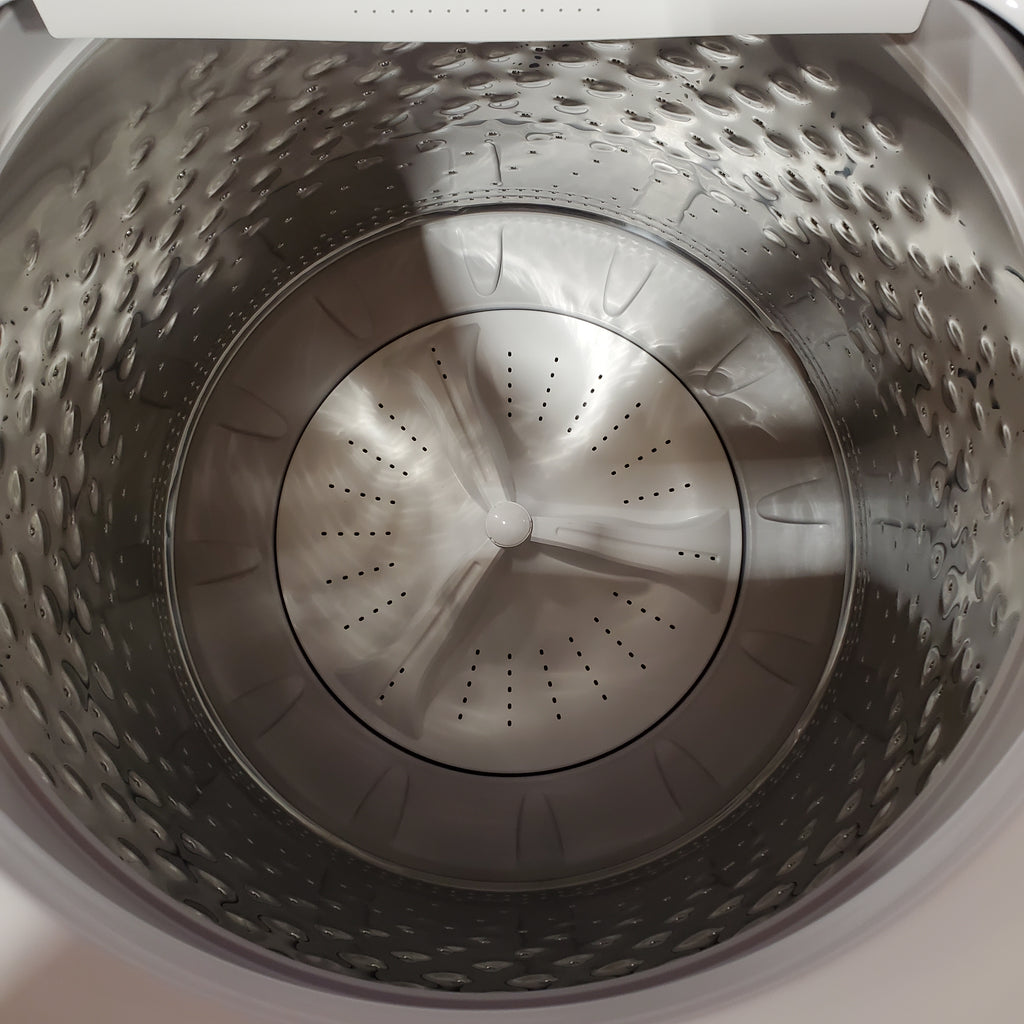 Pictures of Maytag Top Load 4.8 cu ft Washer with Deep Fill and Slow-Close Glass Lid MVW6200KW - Scratch & Dent (Minor) and Maytag 7.0 cu ft Electric Dryer with Moisture Sensing and Quick Dry Cycle 16173 - MED6200KW - Scratch & Dent (Minor) - Neu Appliance Outlet - Discount Appliance Outlet in Austin, Tx