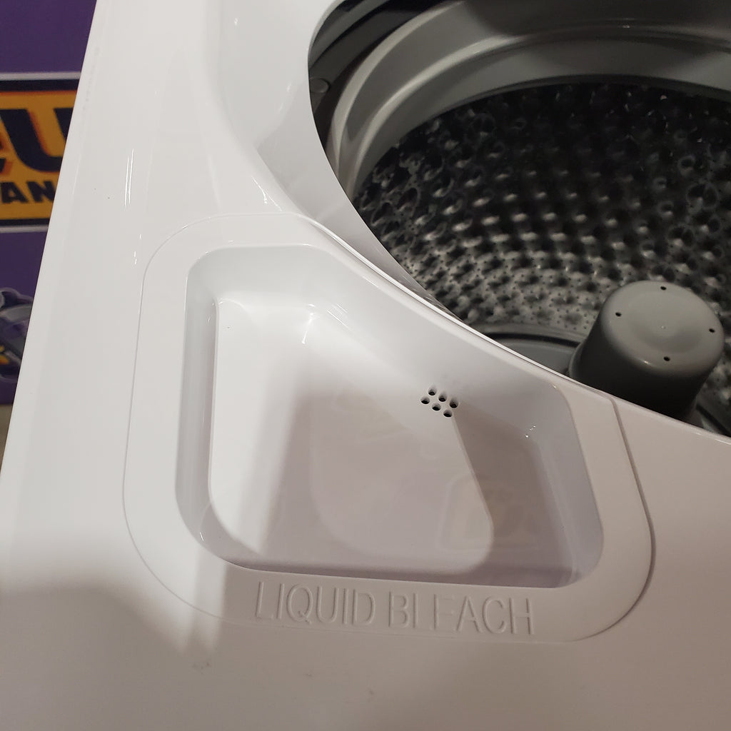 Pictures of Frigidaire 4.1 Cu. Ft. Top Load Washer in White 20SD024 - FLVW7000AW - Scratch & Dent (Moderate) - Neu Appliance Outlet - Discount Appliance Outlet in Austin, Tx