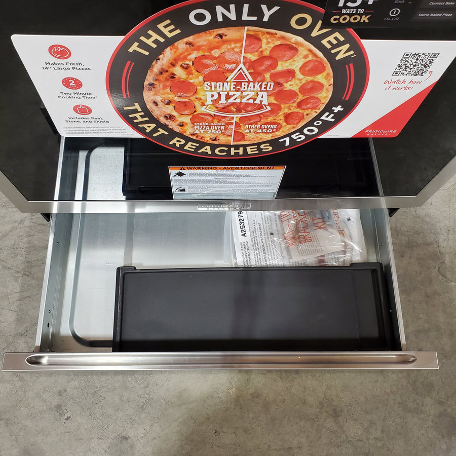 Frigidaire Gallery Stone-Baked Pizza 5 Burners 6-cu ft Air Fry Convection Oven Slide-In Natural Gas Range in Smudge-Proof Stainless Steel 20531SD500 - GCFG3070BF - Scratch & Dent (Minor)
