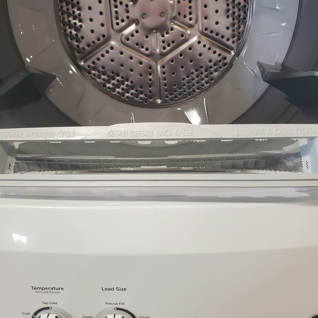 Pictures of GE White Combo 3.8 Cu. Ft. Top Load Washer and 5.9 Electric Dryer GUD27ESSM1WW - Scratch and Dent (Minor) - Neu Appliance Outlet - Discount Appliance Outlet in Austin, Tx